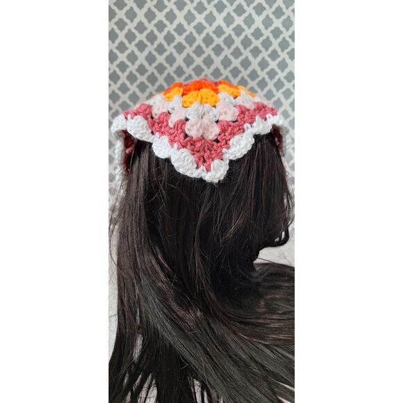 Handmade crochet colorful head scarf with scalloped edge - Picture 3 of 4